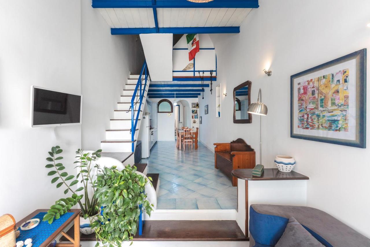 Casa Sottorar - Loft Open Space In Corricella Procida Luaran gambar