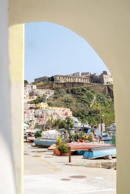 Casa Sottorar - Loft Open Space In Corricella Procida Luaran gambar