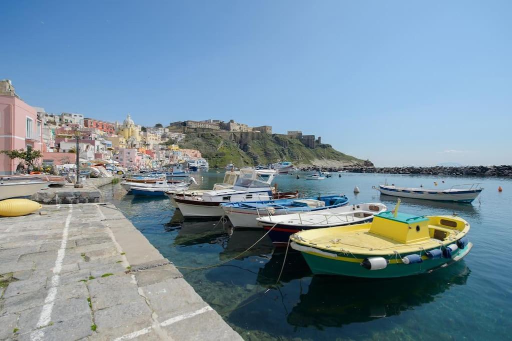 Casa Sottorar - Loft Open Space In Corricella Procida Luaran gambar